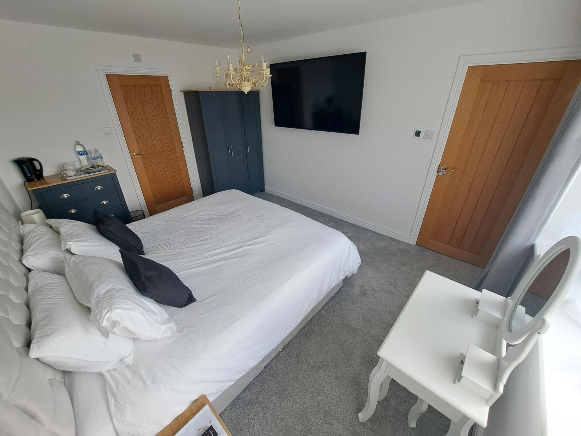Westleigh House Bed & Breakfast Fishbourne  Екстериор снимка